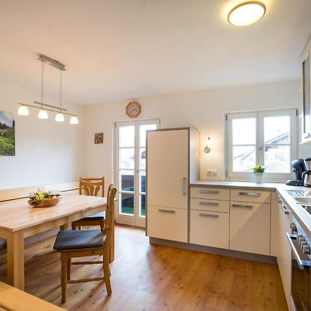 Ferienwohnungen Alpentraum - Haus Karin Оберстдорф Экстерьер фото